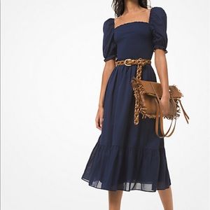 Puff sleeve dress